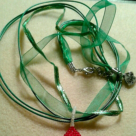 "Santa" beaded pendant/ necklace - Picture 3 of 3